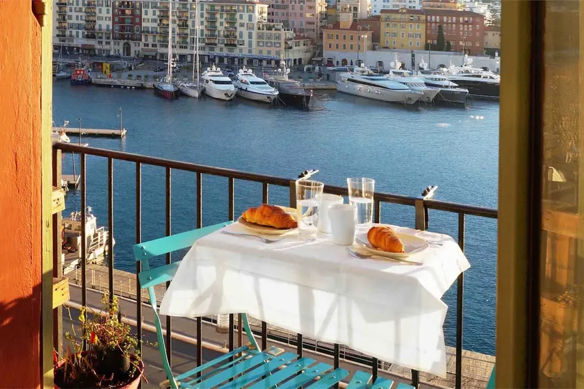 Nouveau! Bord de l'eau vue panoramique sur la mer avec balcon, AC - Image 1