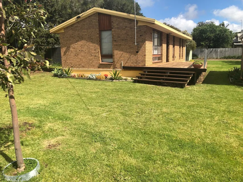 Classic Port Elliot Family Holiday House - Image 1