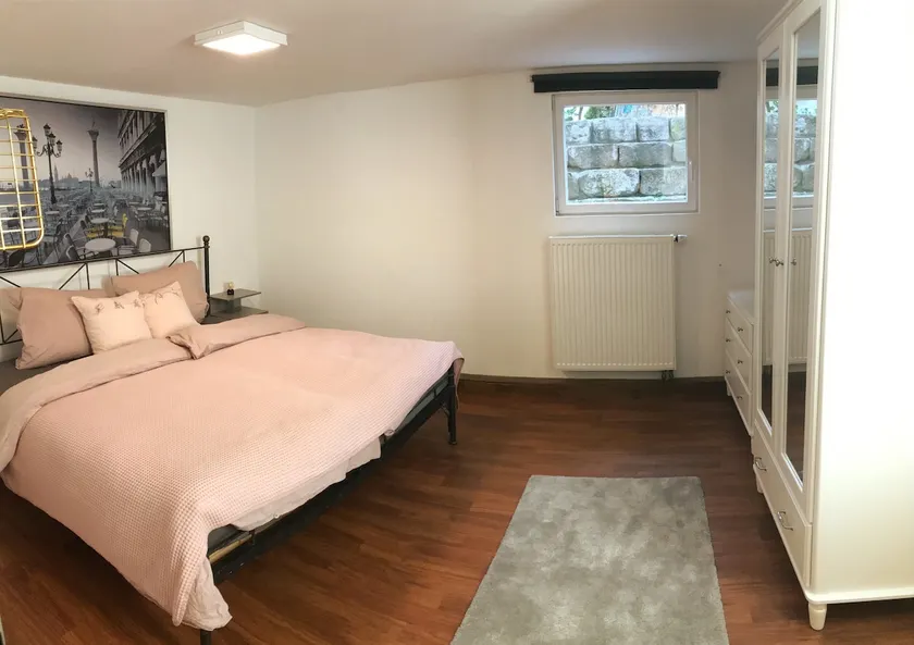”Village and city: apartment for 2-4 people” - Image 1