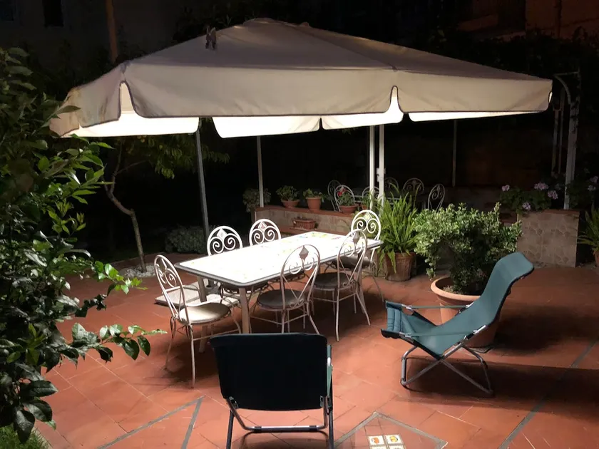 \"Villa Ella\" Casa Vacanze con giardino a 5 minuti da Pompei - Image 1