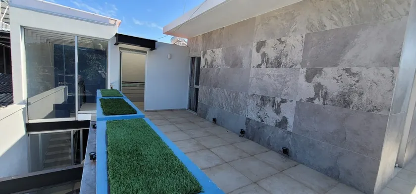 New and elegant house - Image 1