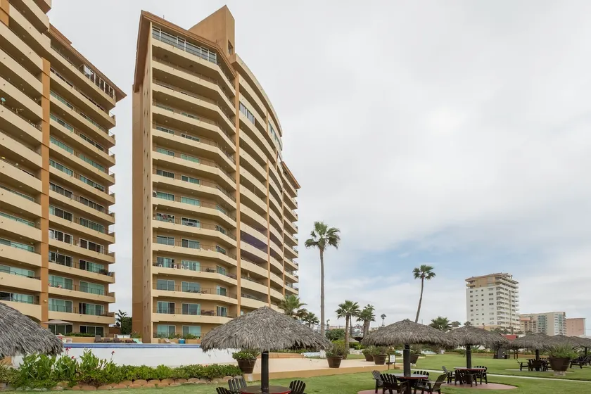 Rosarito Lovely Beachfront Condo, Baja - Image 1
