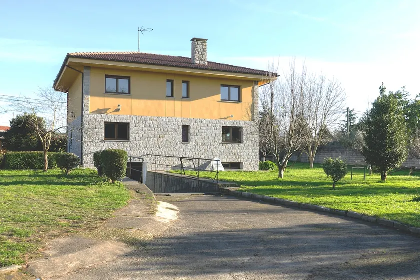Chalet Gijon, ideal for groups, leisure, teams - Image 1