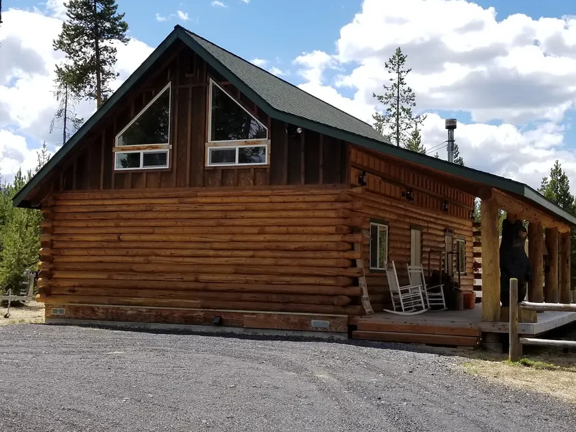 Grampie's Cabin - Image 1
