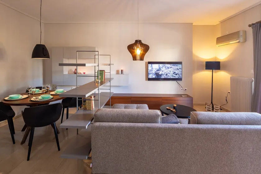 Kleio - Spacious apartment in Glyfada - Image 1