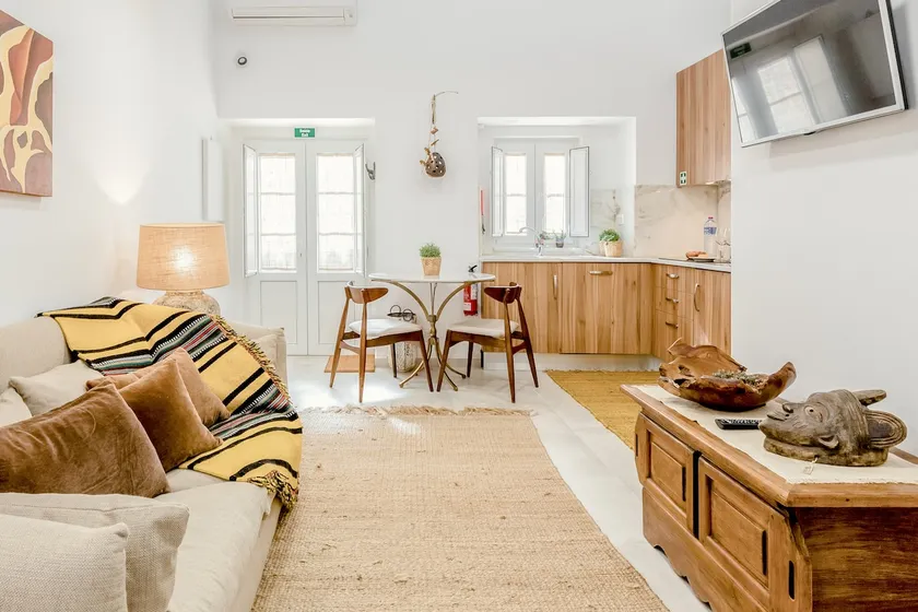 Boutique Design Loft in Fisherman's House - Image 1