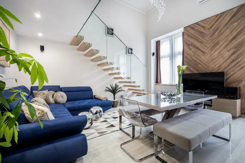 Onyx LOFT Designer Apartment with balcony - Image 1
