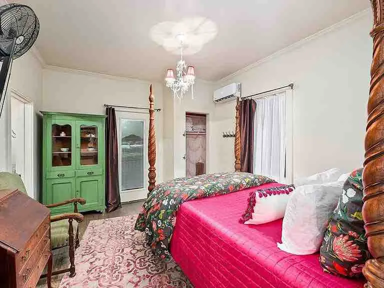 Lindley’s Little Gem-a cozy cottage close to the Silos - Image 1