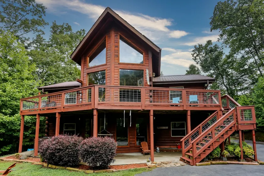 Maryn's Mountain Getaway - Image 1