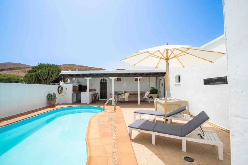 Amazing views, private climatized pool and jacuzzi - Image 1