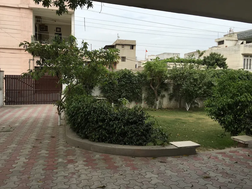 City centre house with lovely garden - 1st floor - Image 1