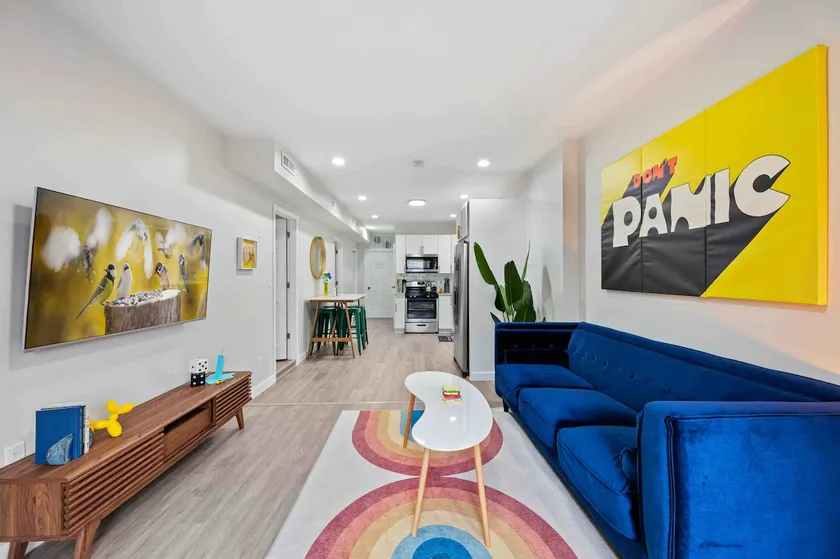 3D Tour! Designer Condo near Logan Square - Image 1