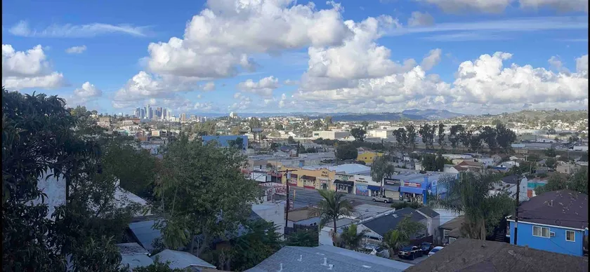 Breathtaking LA views; private with free parking. - Image 1