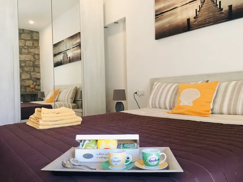 VERENA's HOME with private courtyard, two-room apartment - Image 1