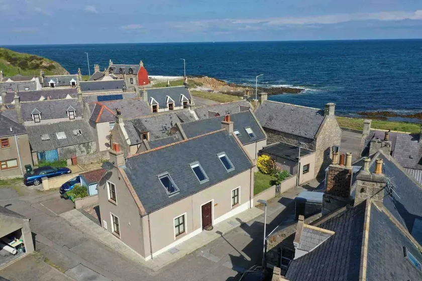 Cosy cottage with 2 double bedrooms. Sleeps 4. - Image 1