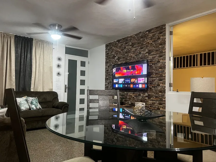 “Lucor D-Eight House” New Entire Home in the Town… - Image 1