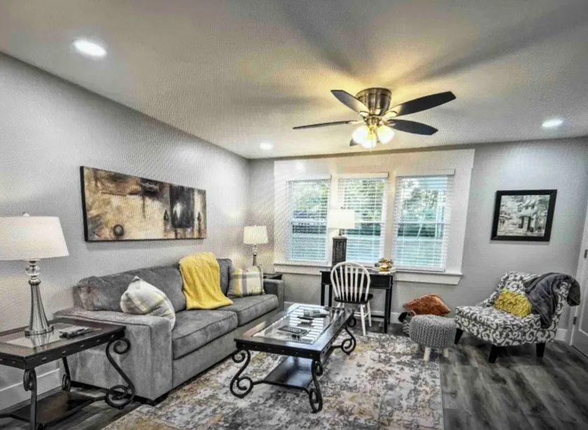 Central Retreat B, Cozy Family & Pet Friendly - Image 1