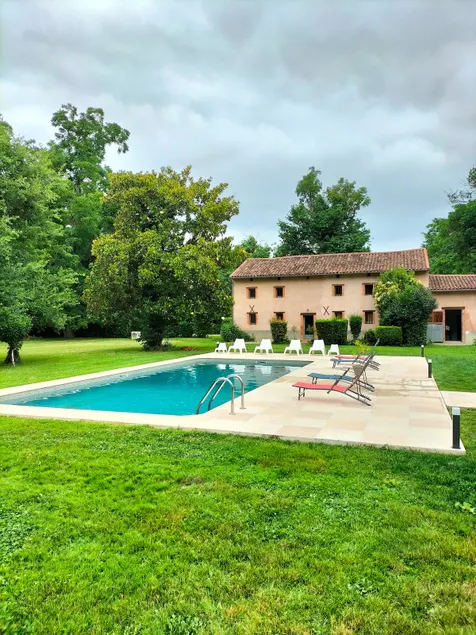 Charming cottages in Mailhol for 25 people - Image 1
