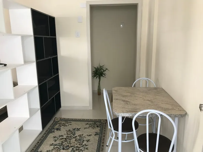Practical and very well located apartment (08) - Image 1