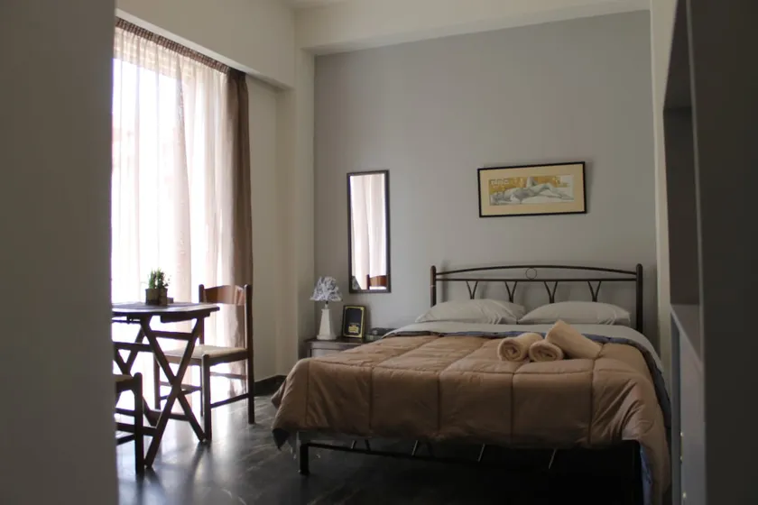 CENTRAL guest room - Image 1