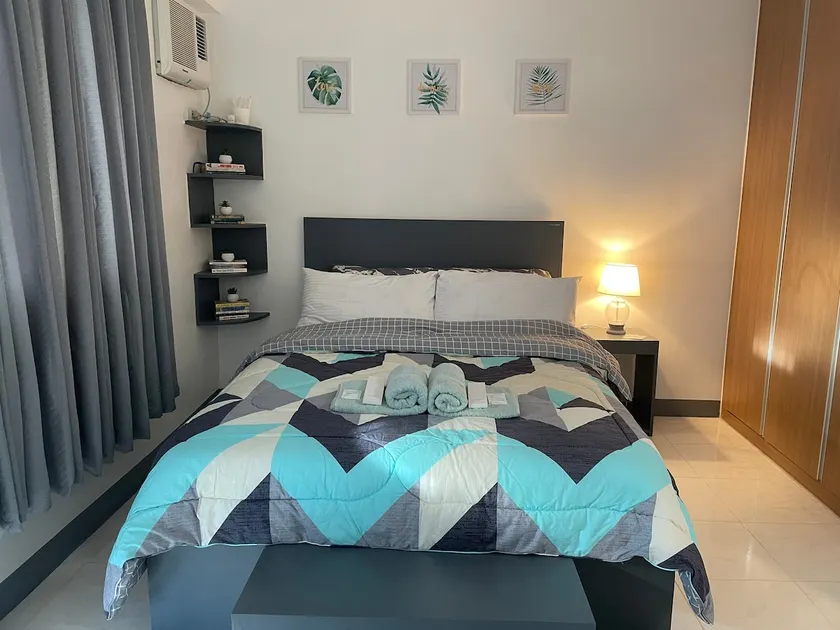 Spacious studio type condominium unit - Image 1