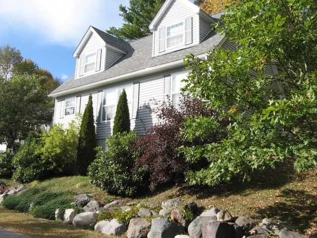 Anna's House - Image 1