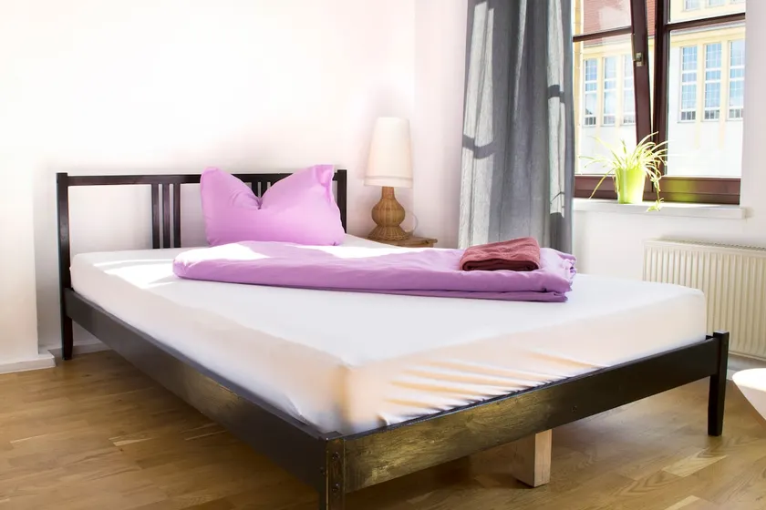 Beautiful three-room apartment in a building from the period of rapid industrial growth - Image 1