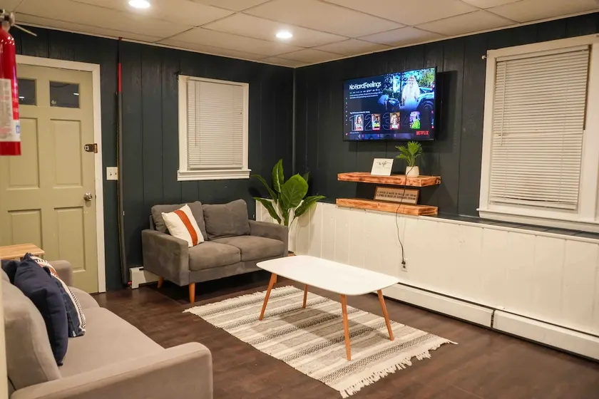 Cozy retreat in the heart of Providence - Image 1