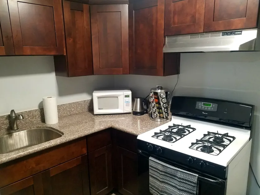 GUEST House - Image 1