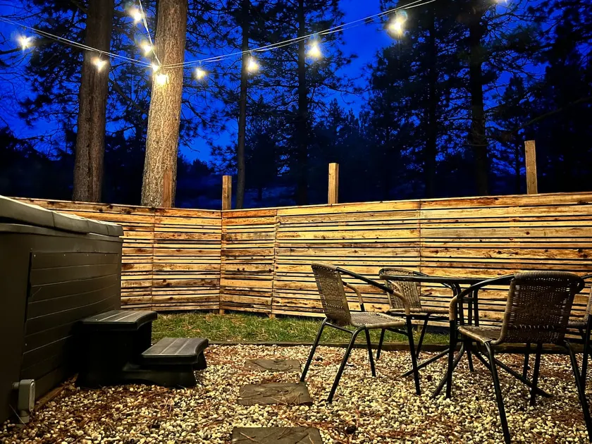 Private Guest Suite w/ Hot Tub on I-5 @ Mt Shasta! - Image 1