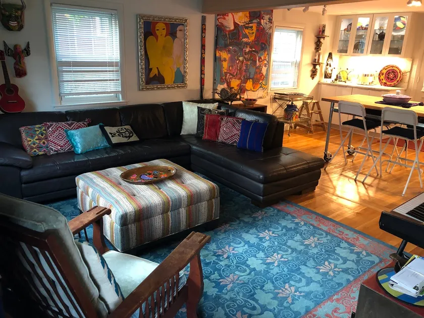 Modern JP Townhouse w Parking - quiet & convenient - Image 1