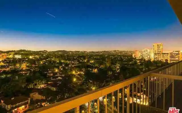 Entire Condo Prime West LA/BH CONTACT 4 SHORT STAY - Image 1