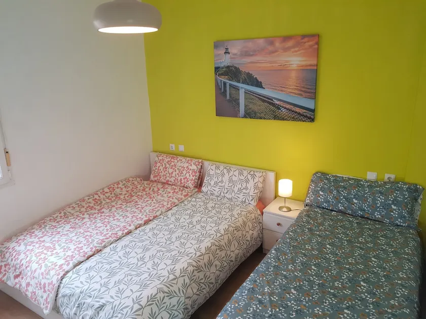 3 bedrooms, Prince of Silence! - Image 1