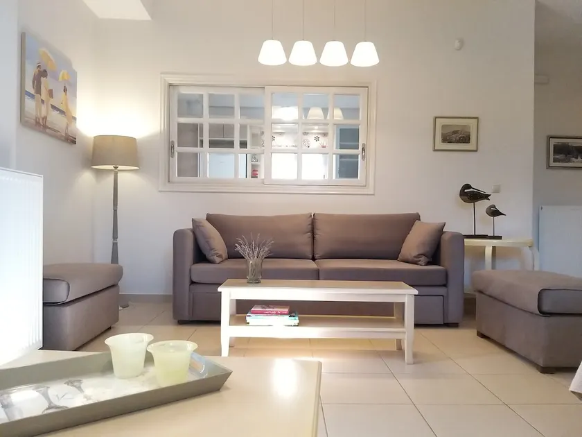 Moderne & independent apt with garden 5'from beach - Image 1