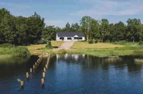 Erinona House - Image 1