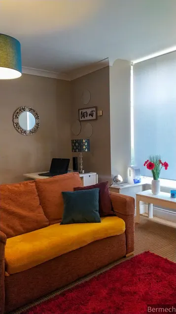 Charming Pheonix Parkside Flat - Image 1