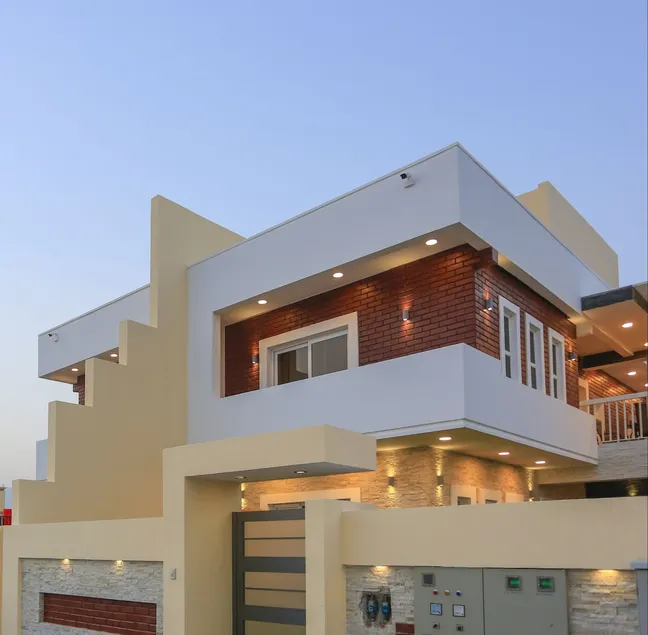 Gloria Villa - Image 1