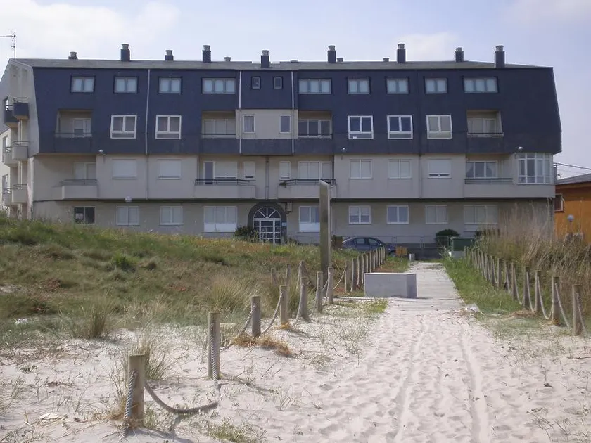10 meters from the Beach - Image 1