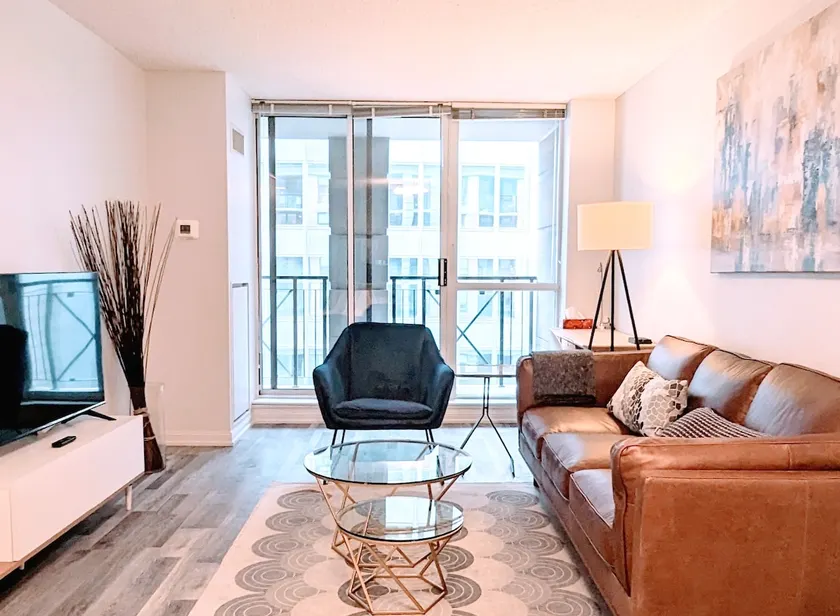 ❤️Hidden Gem fully equipped 2BR w/ free parking - Image 1