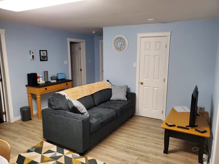 'Do Drop In' to our two bedroom rental. - Image 1