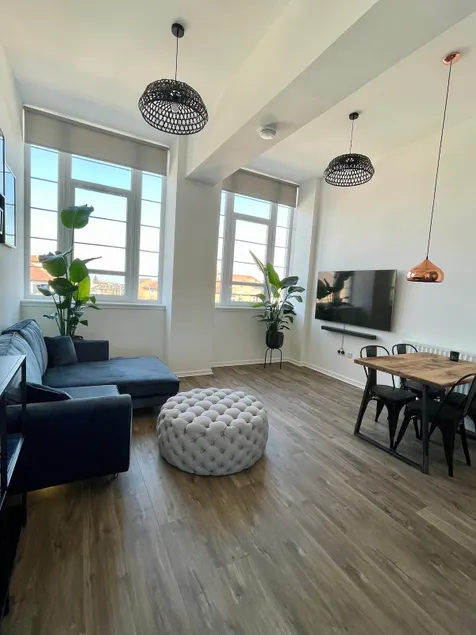 WHITE LOFT - Modern flat close to the City Centre - Image 1