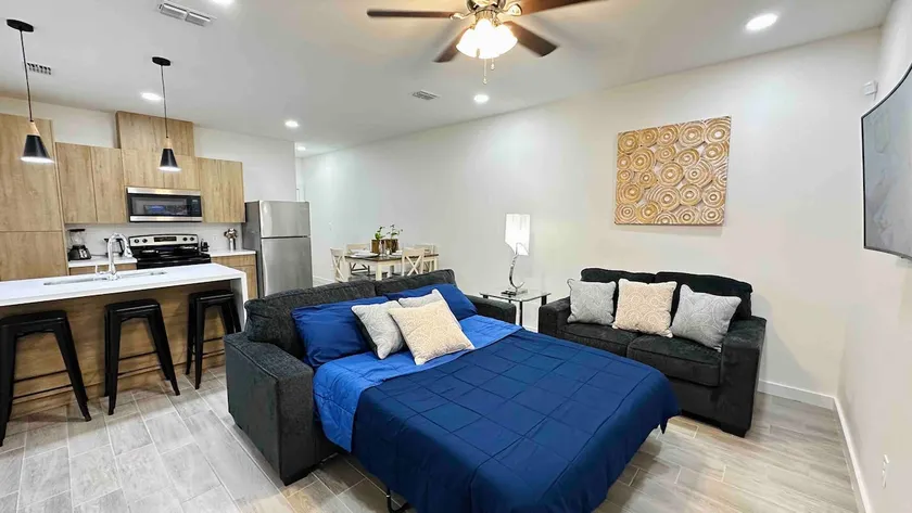 McAllen 2B | 2B - Near Expressway - Image 1