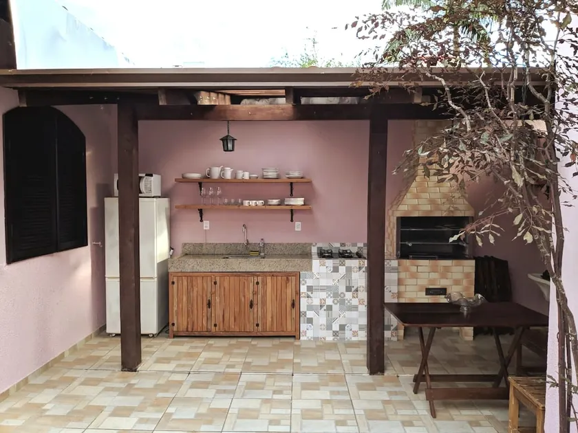 Complete house, outdoor area, quiet. - Image 1