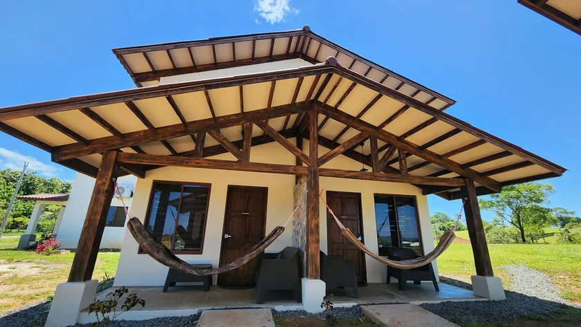 X-Large Cabins - Image 1
