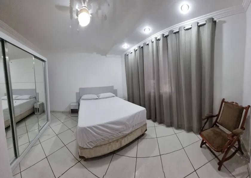 Apartment in Pitangueiras beach, Guaruja - Image 1