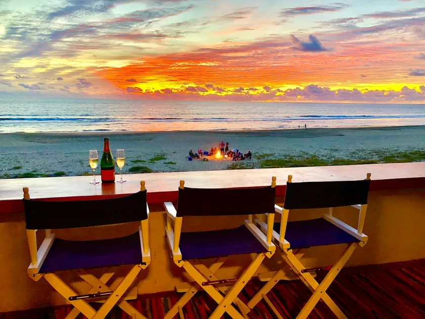 ★NEW! Sea-Esta BEACHFRONT Surf Condo POOL HOT TUB★ - Image 1