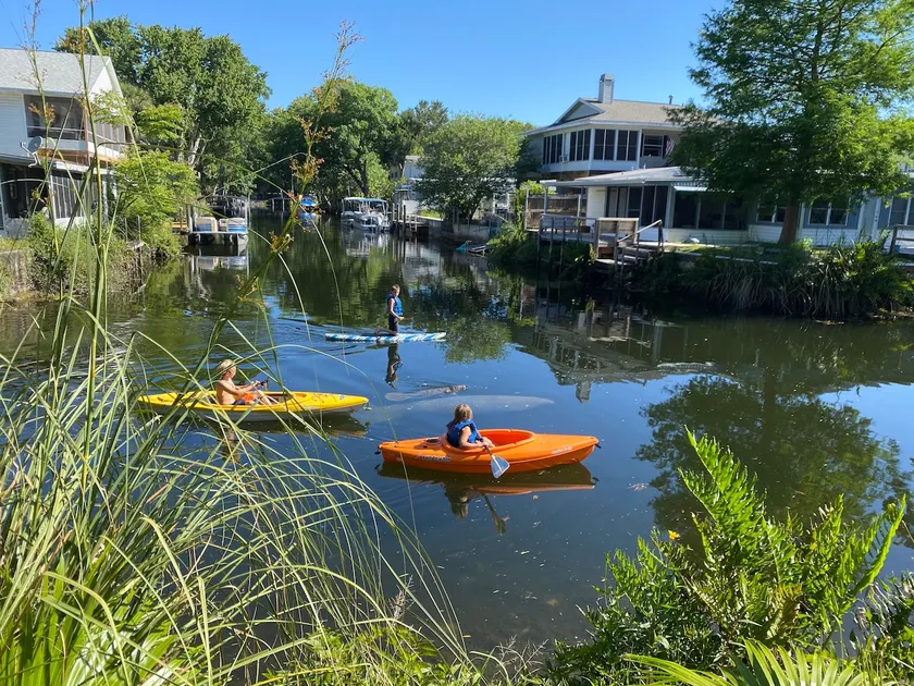 Kayak Kottage: waterfront, kayaks, bikes, dockage - Image 1