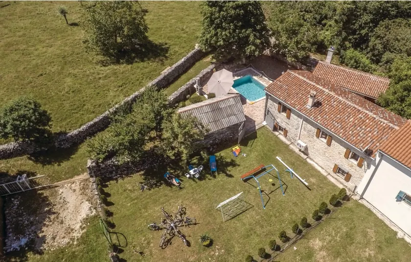 Authentic Istrian Pool House in heart of Istria - Image 1