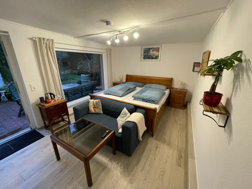 Quiet, cozy room with bathroom for 2 people, terrace - Image 1