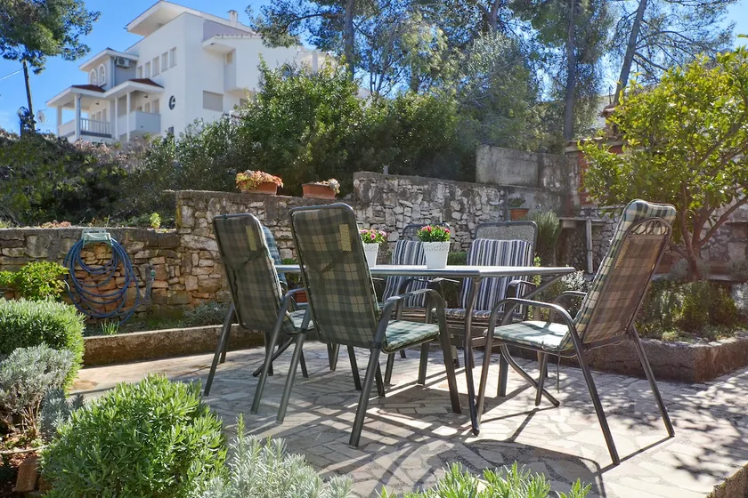 LOZA 2, 4+1 Sea View apt with Garden, 80m from sea - Image 1